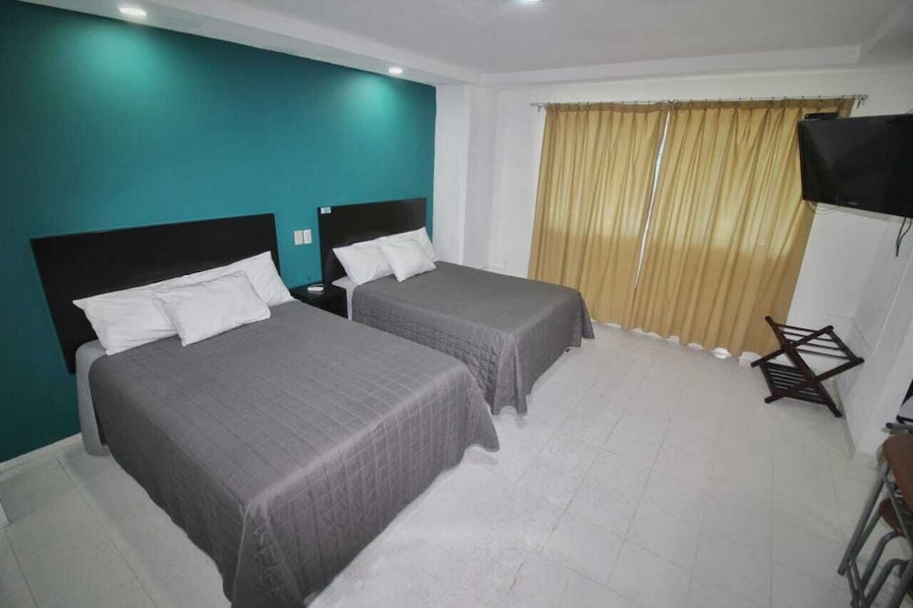 EMS Hoteles Real De Boca 12/25