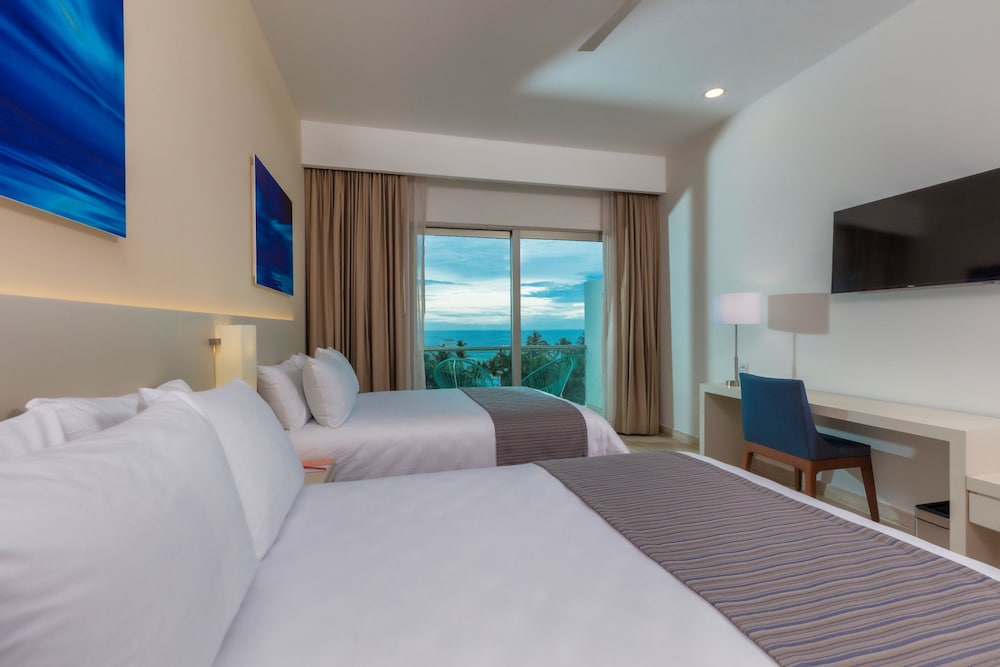 Krystal Vallarta 28/69