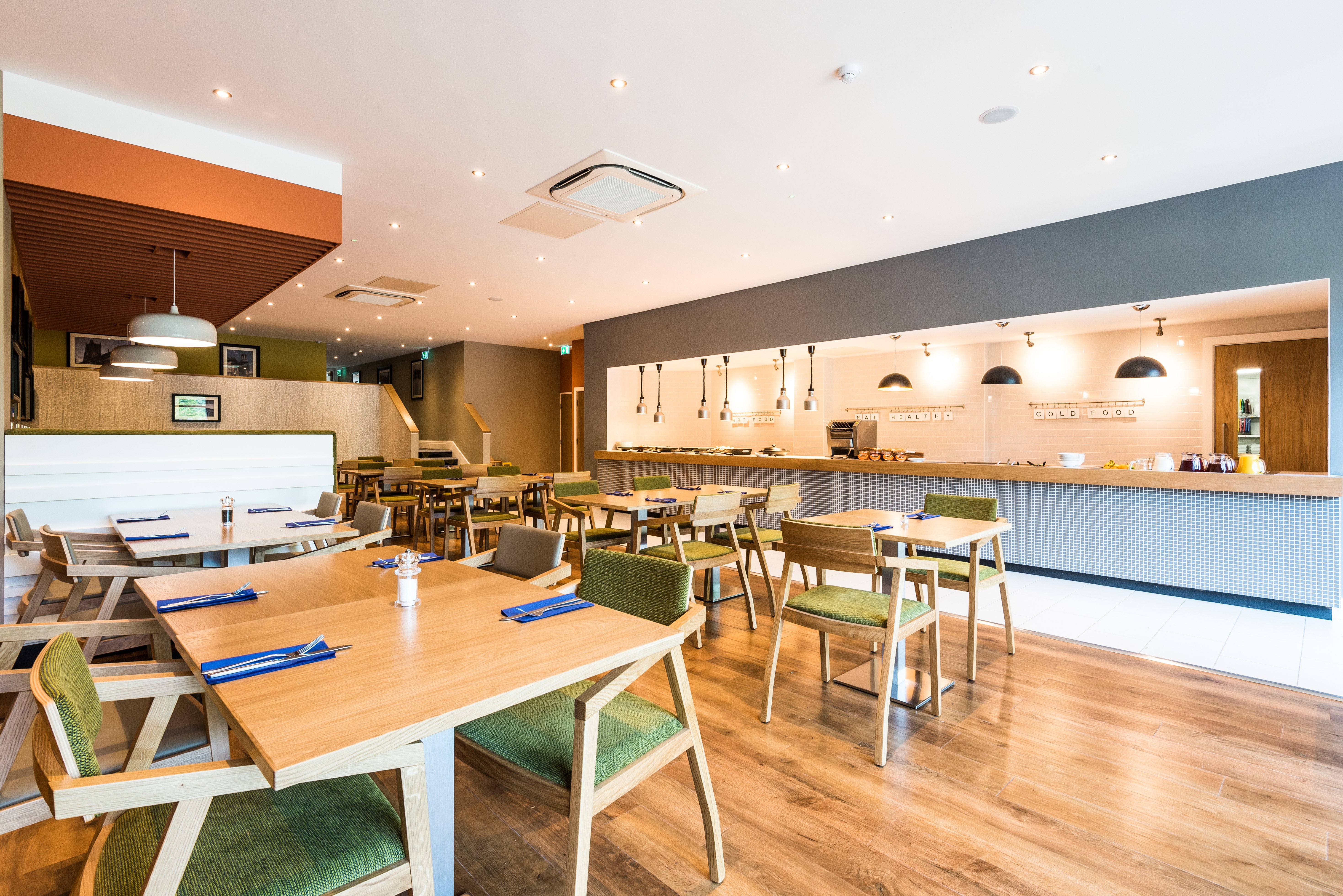 Holiday Inn Lancaster 57/75