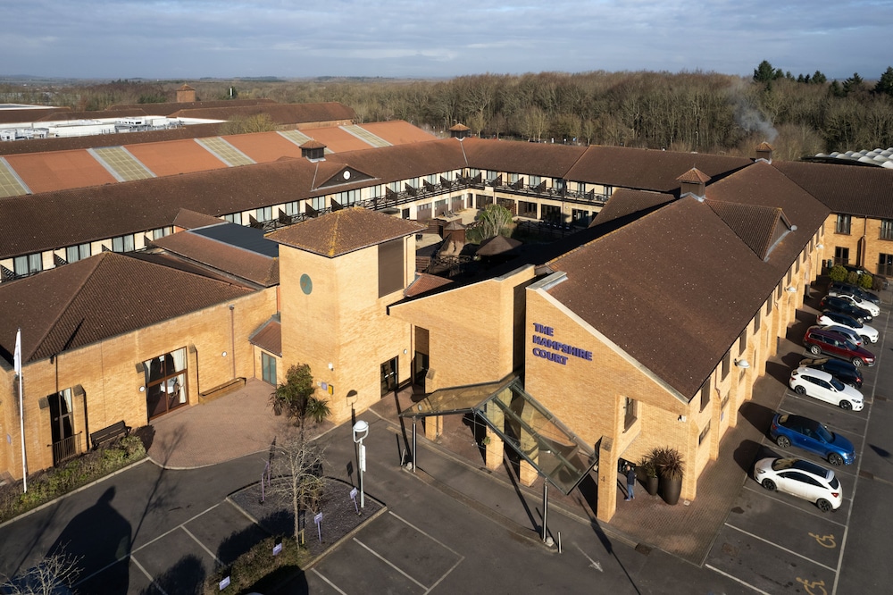 Hampshire Court Hotel & Spa 6/65