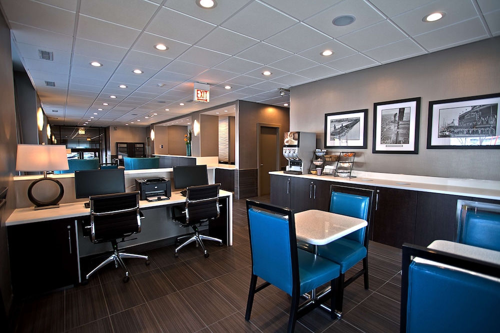 Best Western River North Hotel 44/48