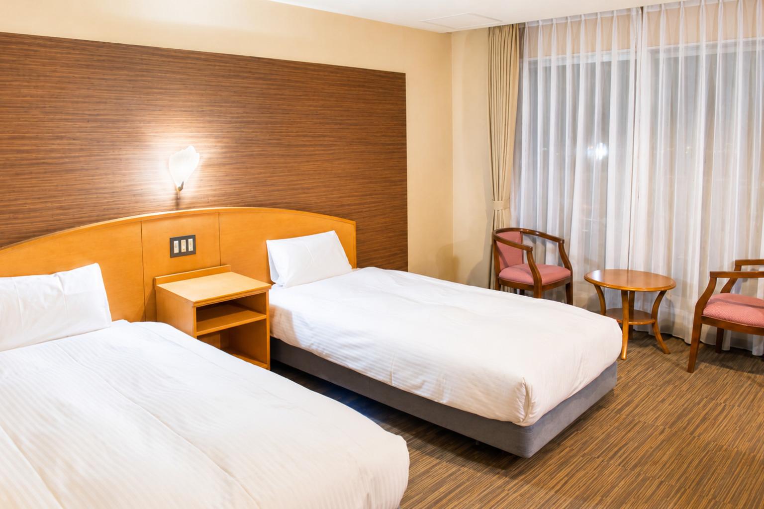 Superior, Twin Beds, Ocean Wing