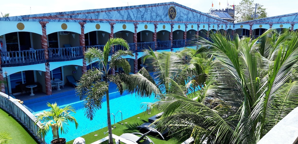 Roman Empire Panglao Boutique Hotel 48/50