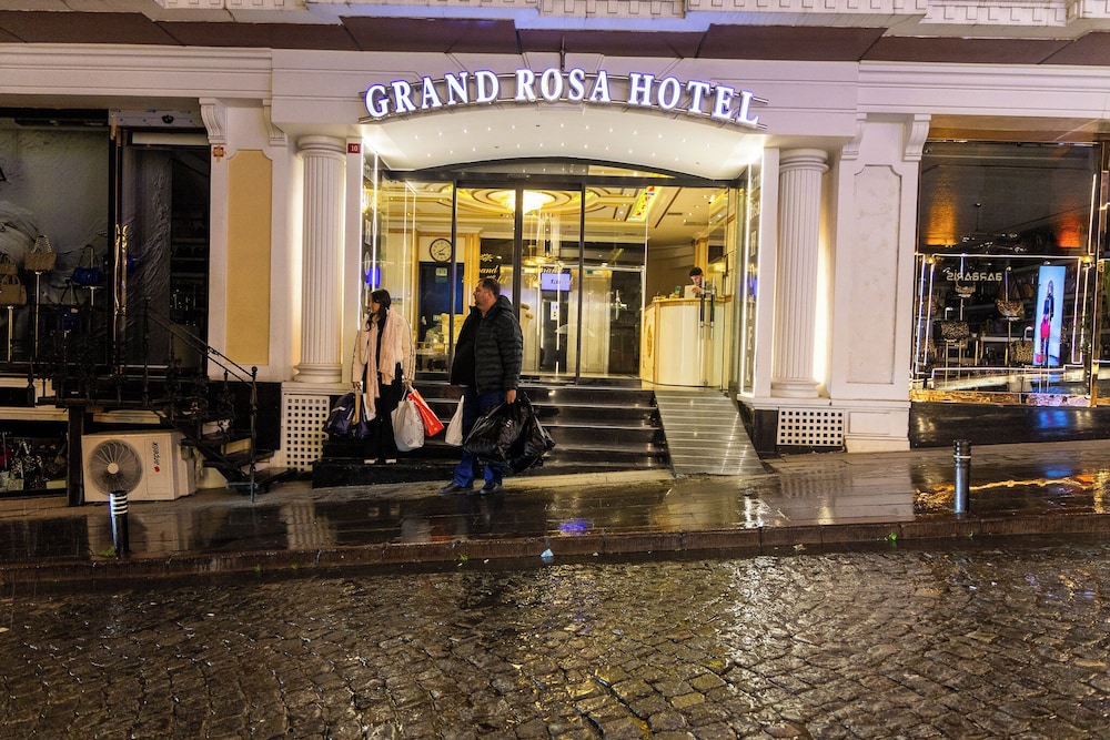 Grand Rosa Hotel 24/42