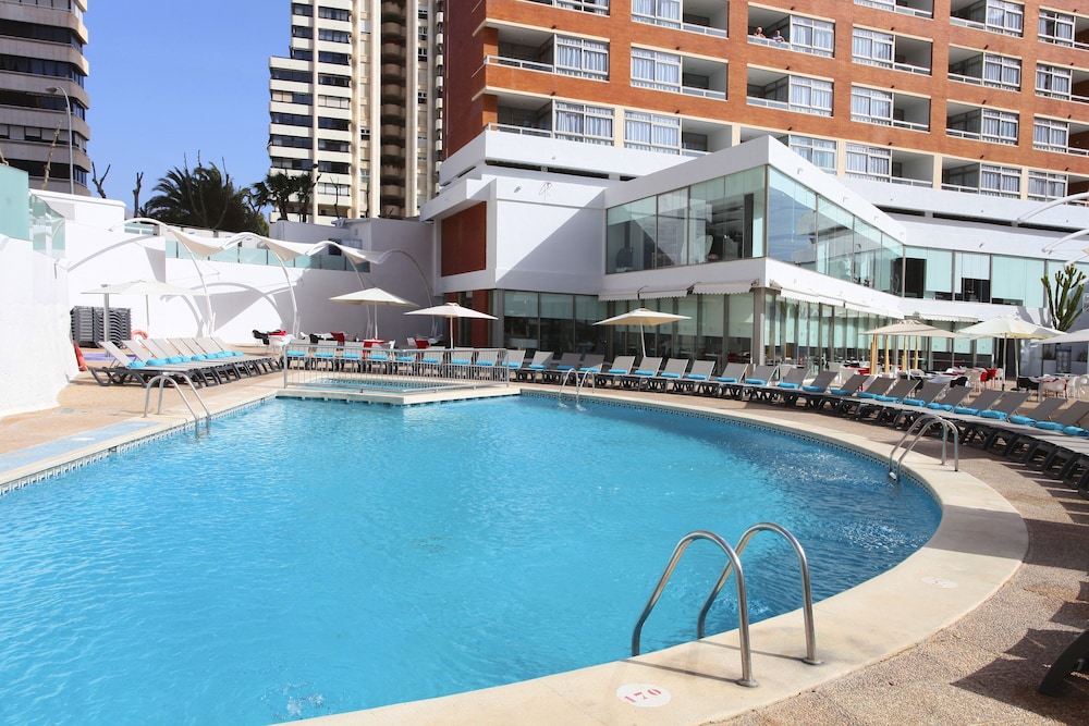 Flamingo Beach Resort 1/34