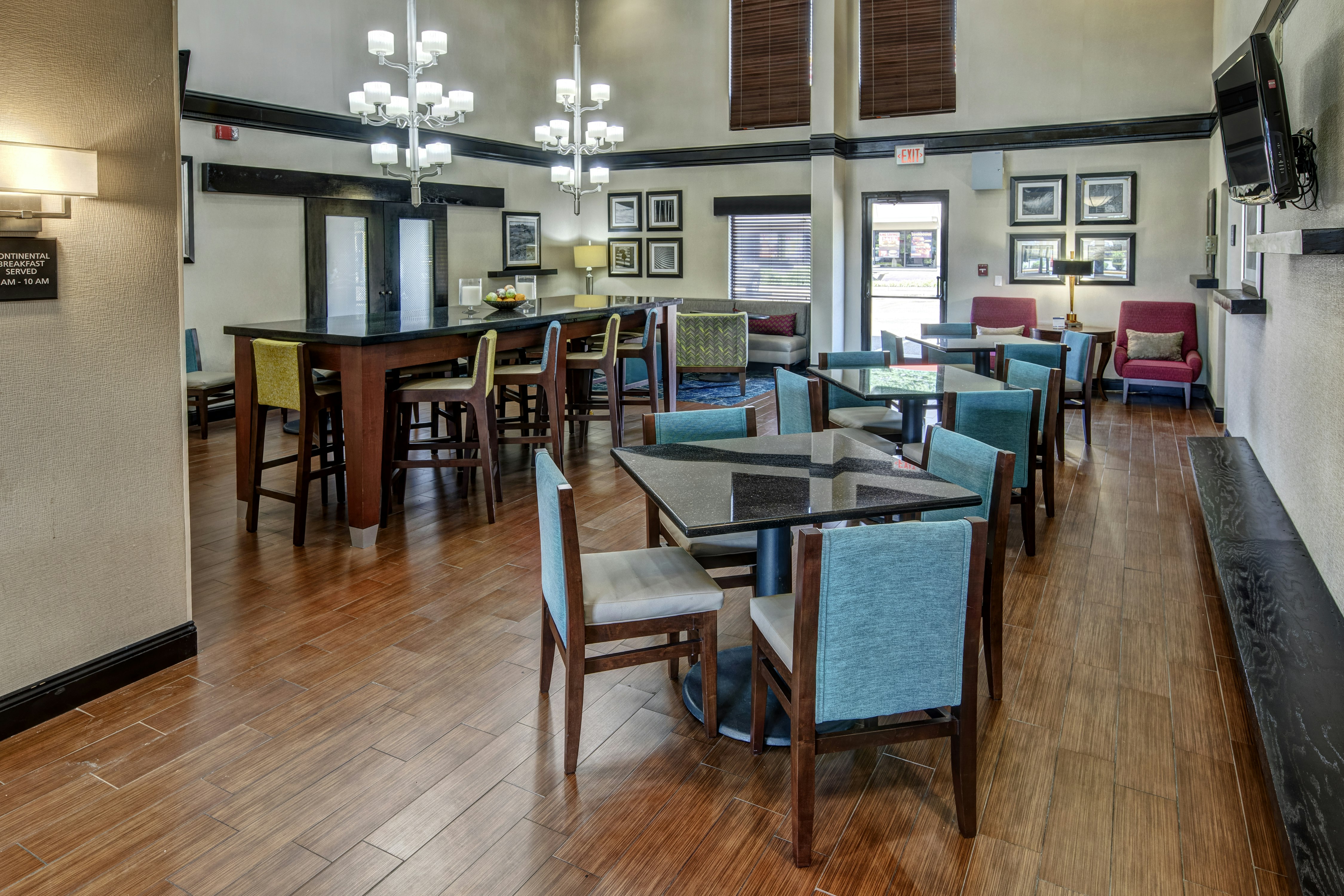 Hampton Inn Batesville 7/11