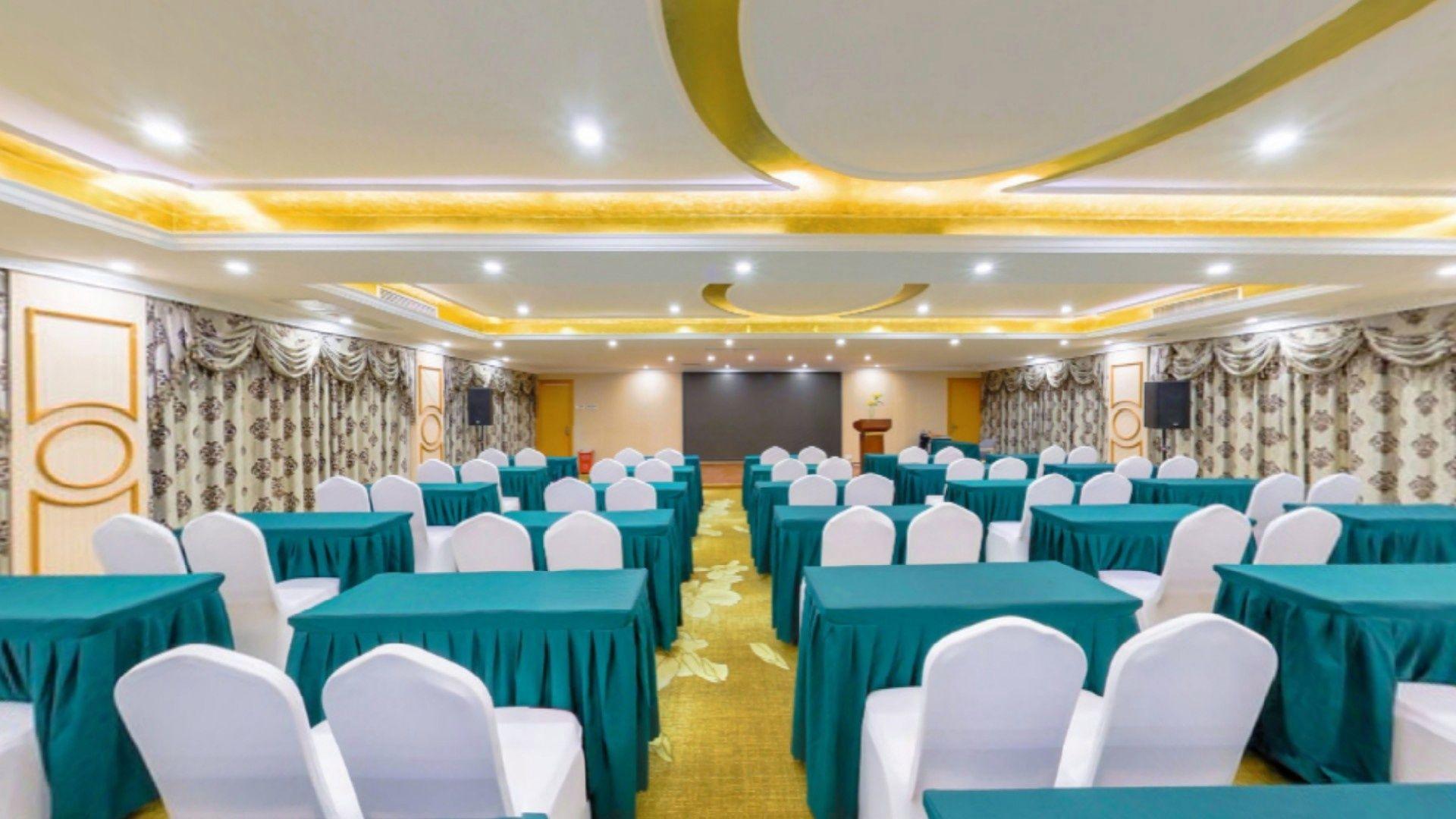 Vienna Hotel (Nanjing Puzhu Middle Road) 23/29
