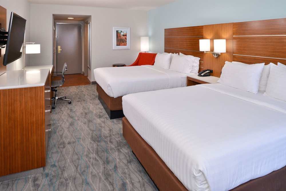 Holiday Inn Express Austin North Central 20/65