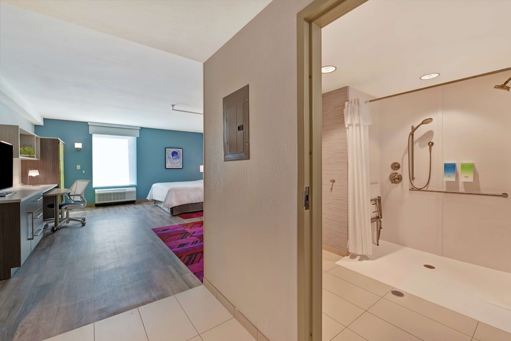 Home2 Suites by Hilton West Palm Beach Airport 9/62