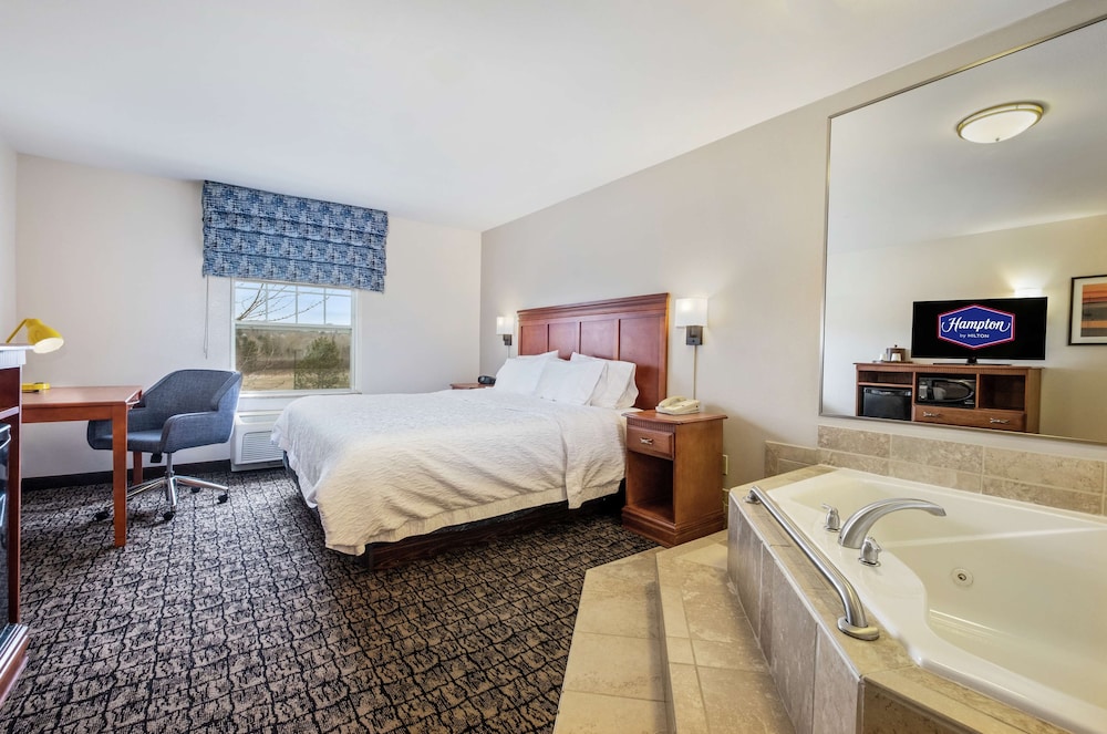 Hampton Inn & Suites Rockland 21/81