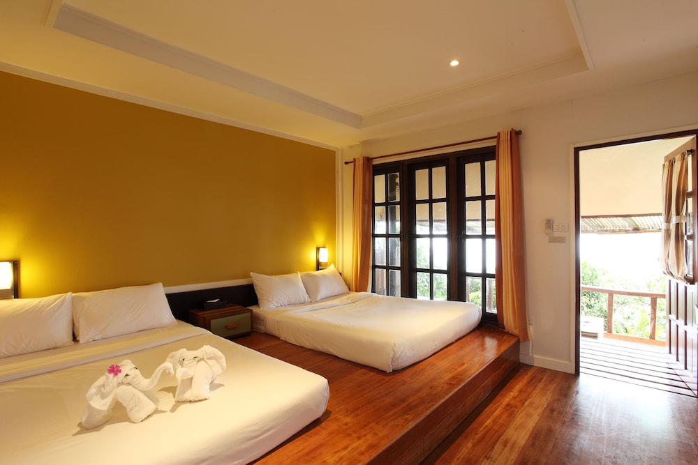 Captain Hook Resort Koh Kood 23/66