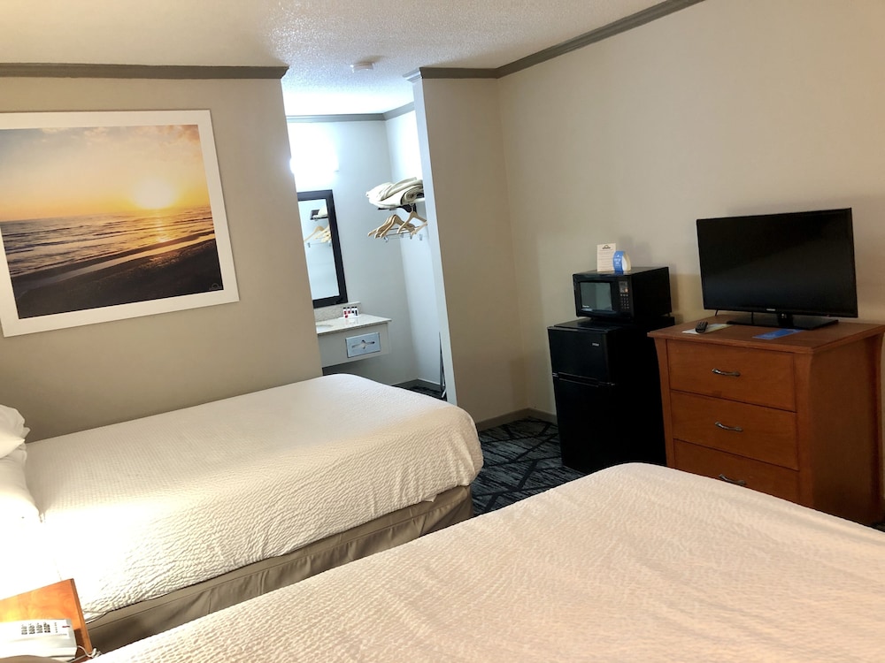 Days Inn by Wyndham Manning 6/16
