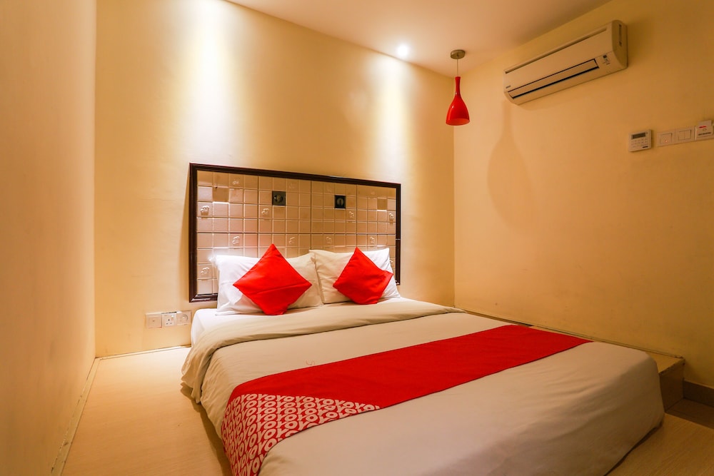 OYO 90894 Hotel Smc I-city 6/54