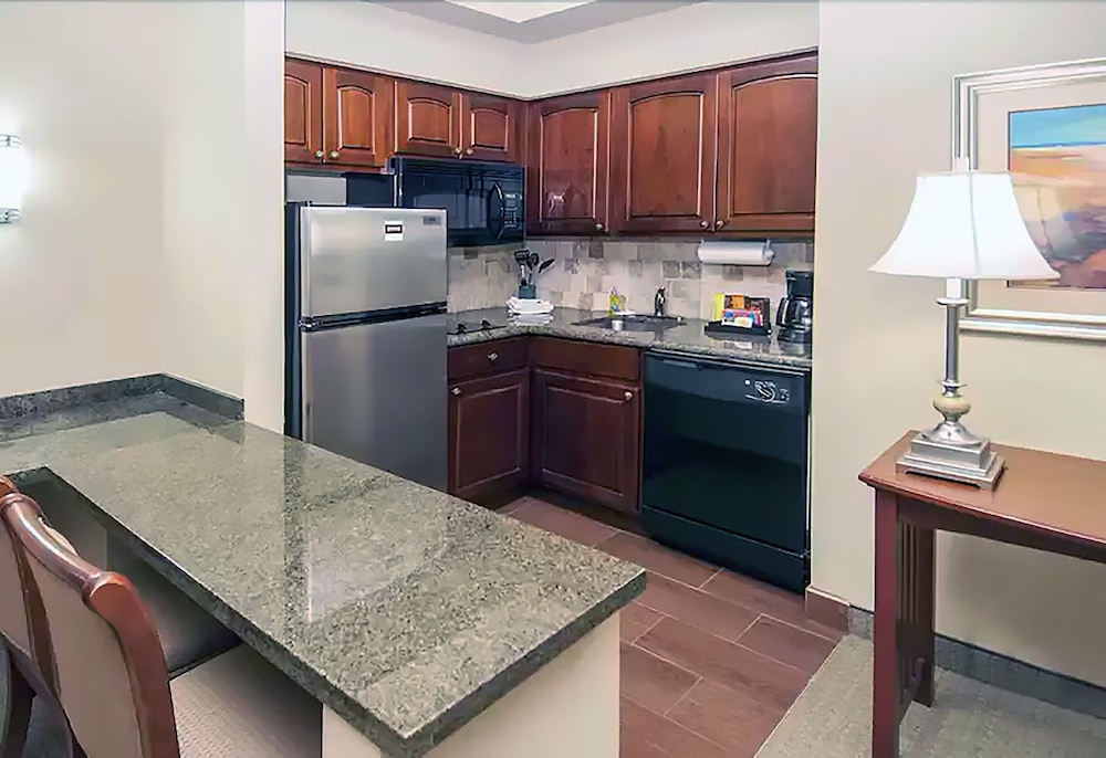 Westay Suites - Covington Mandeville 32/50