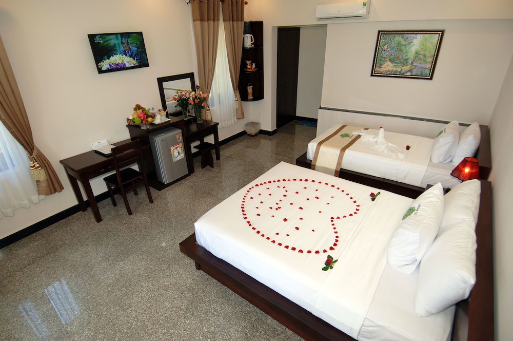 Saigon Emerald Resort 50/72
