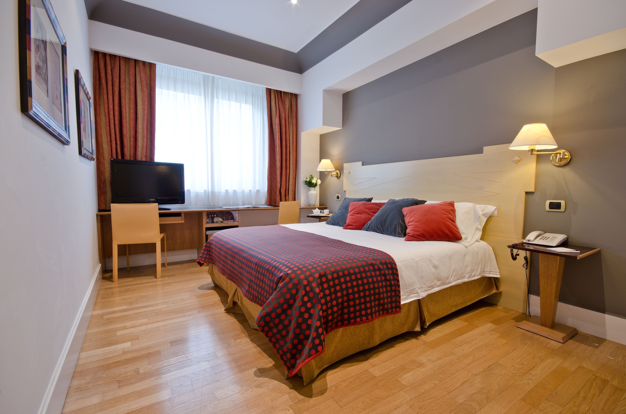 SUPERIOR, DOUBLE BED