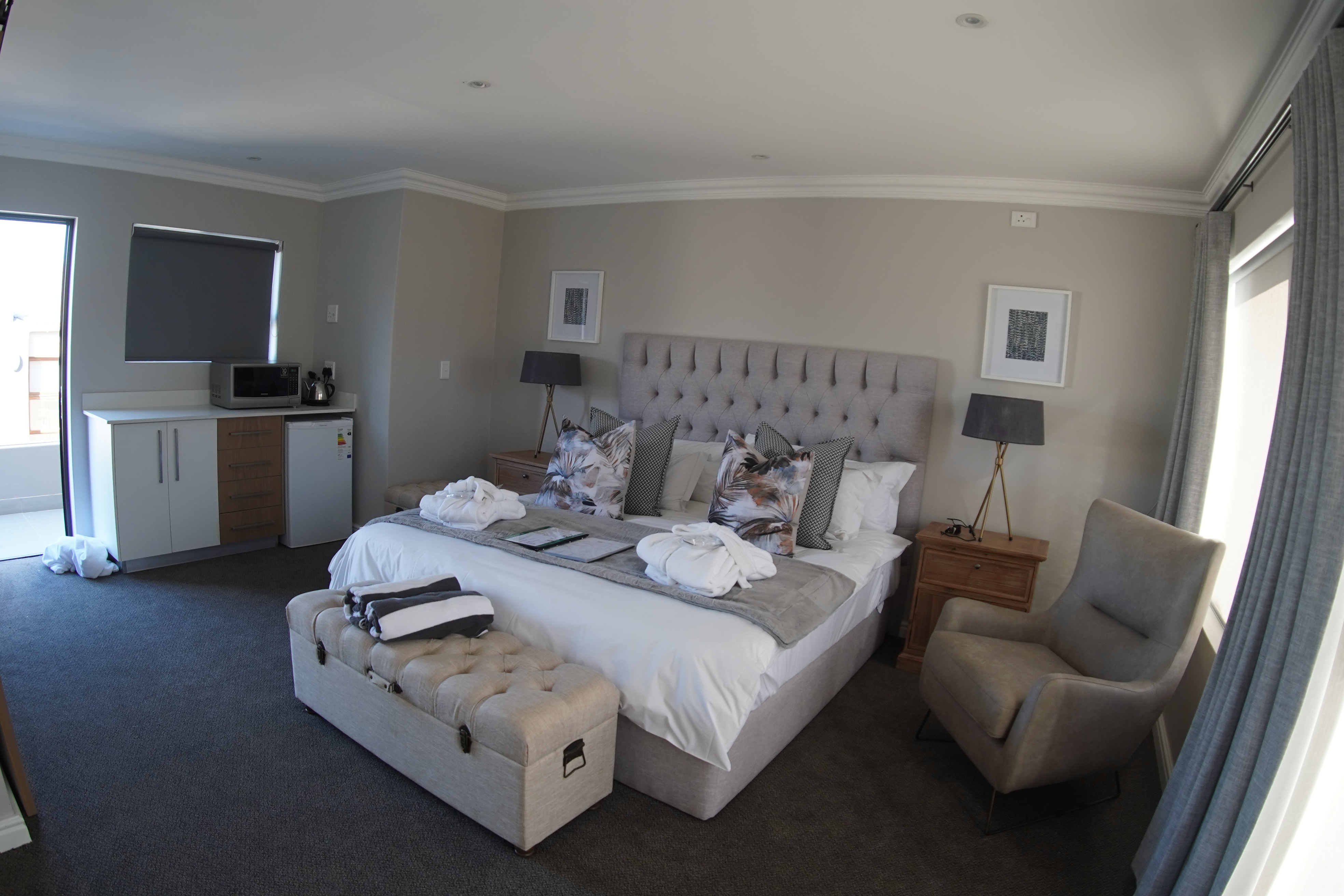 Bay Lodge on the Beach 6/50