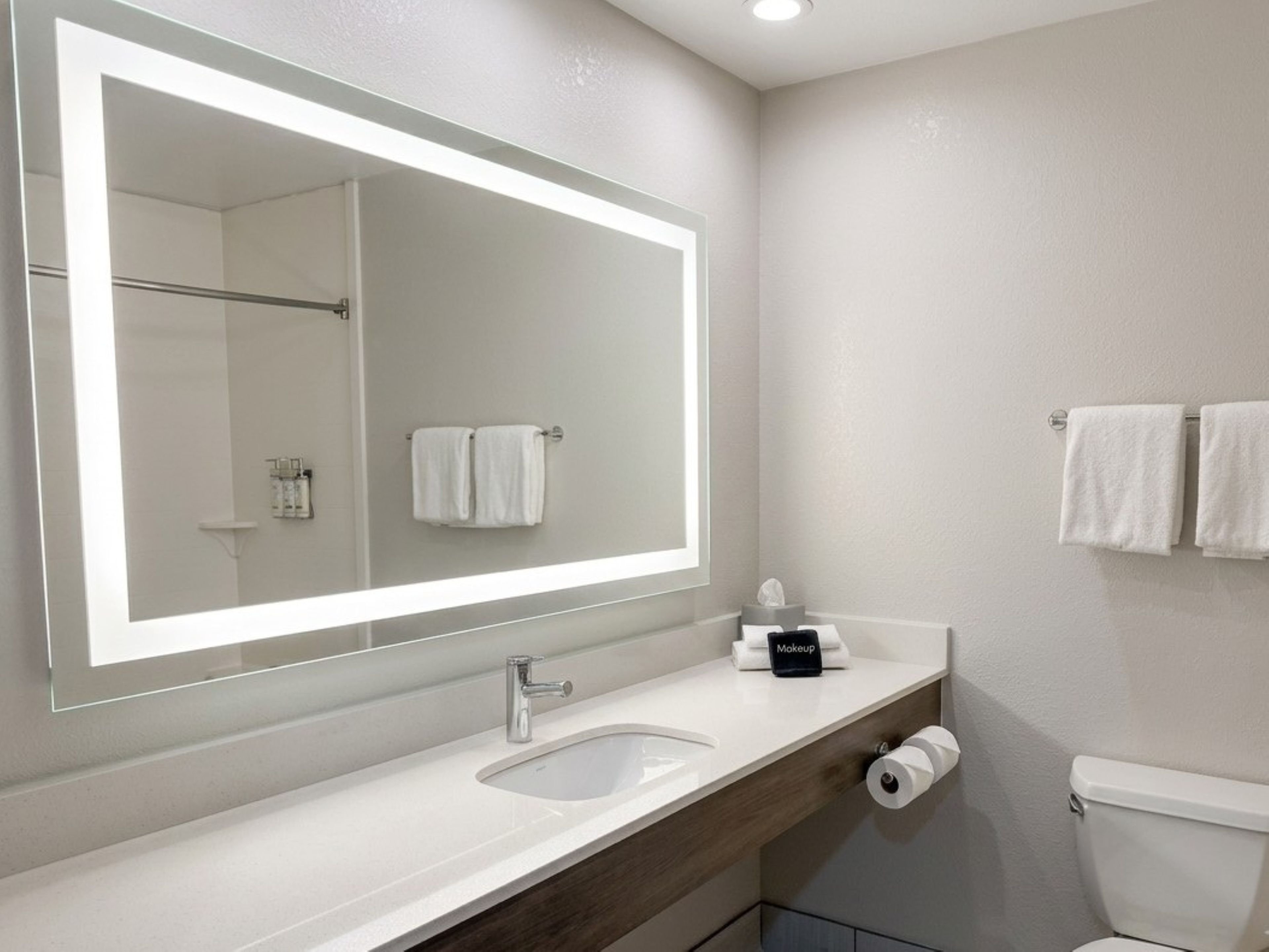 Holiday Inn Express Pendleton 67/71