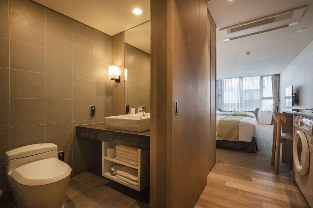 HOTEL WIN STORY 32/52