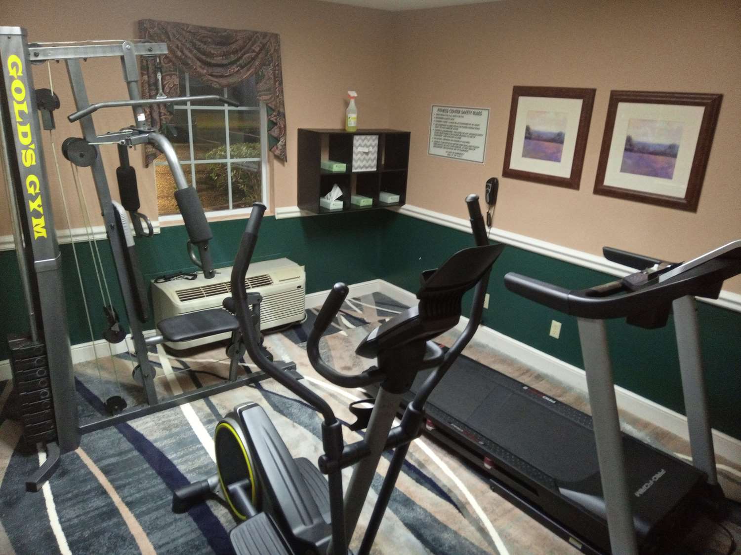 SureStay Hotel by Best Western Brunswick 18/24