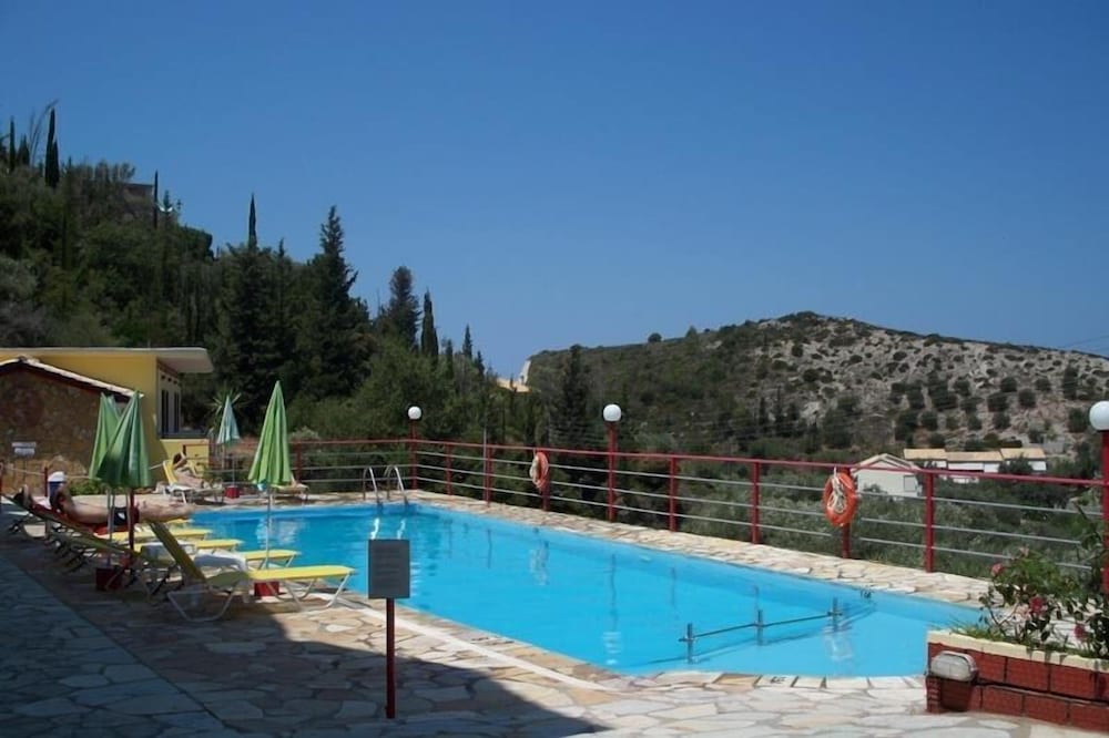 Politia Hotel 11/47