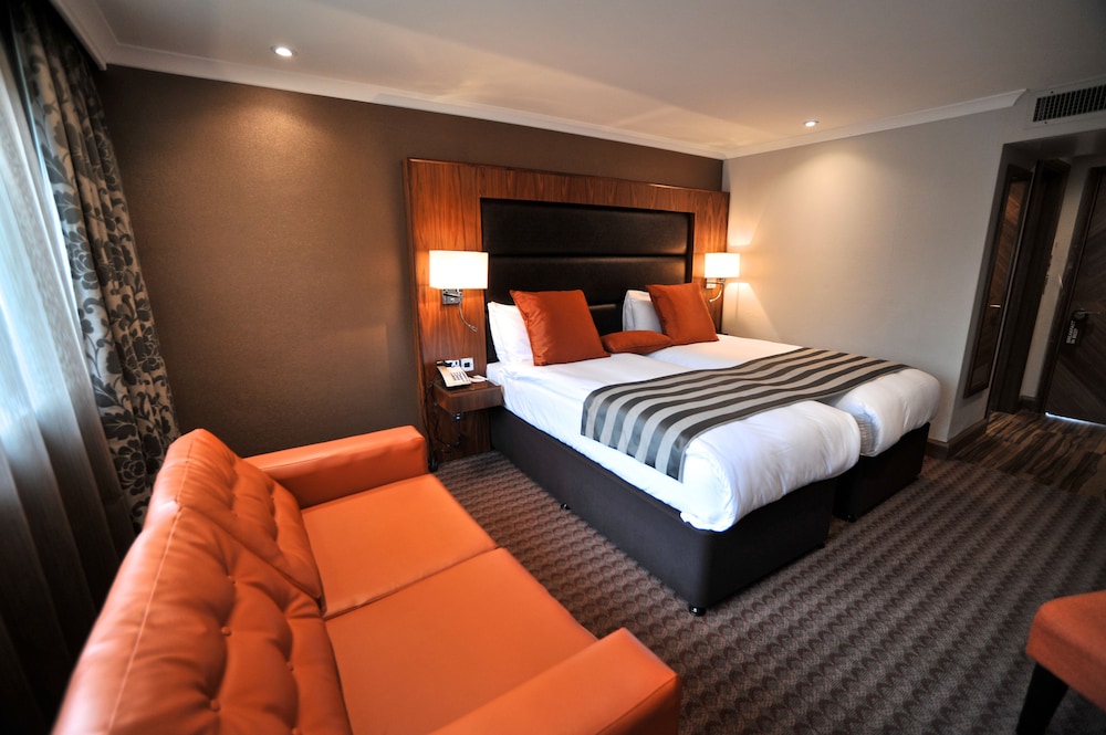 Frensham Pond Country House Hotel Spa 11/54