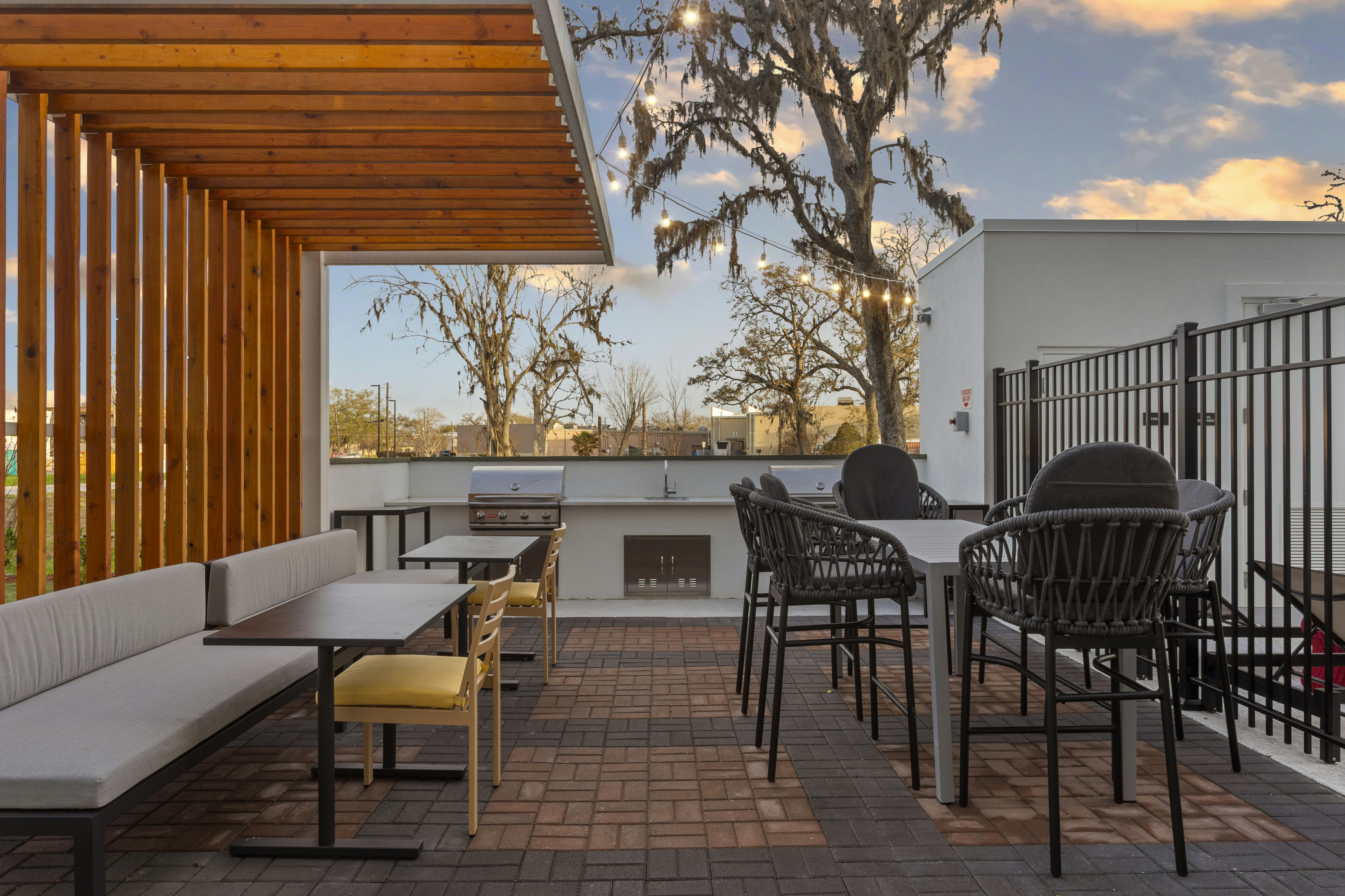 Home2 Suites by Hilton Lake Jackson 13/15