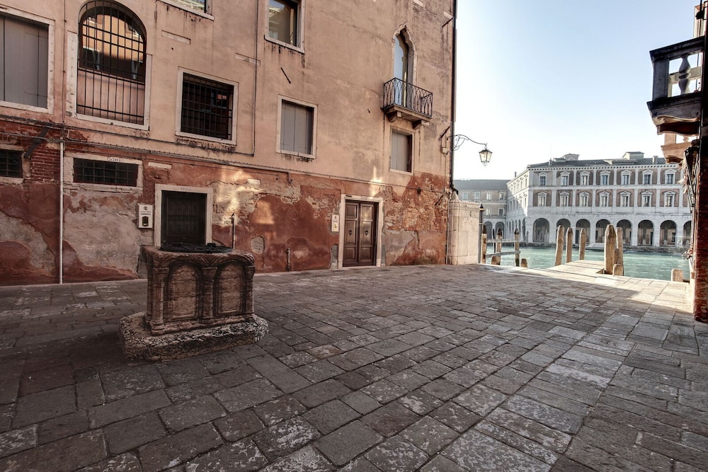 Venice Skyline View Sudio Apartment 16/20