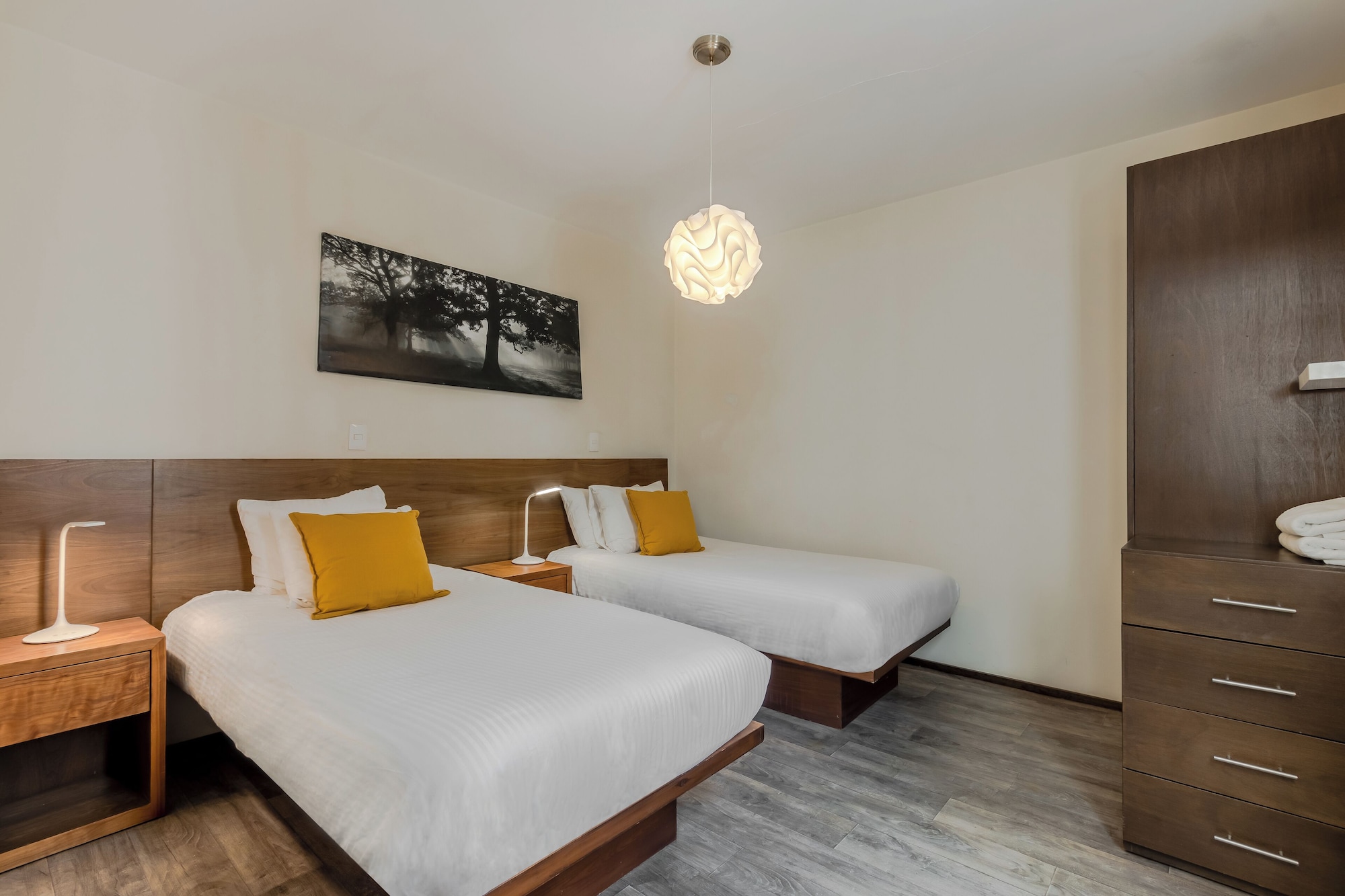 SUPERIOR, APARTMENT, MULTIPLE BEDS