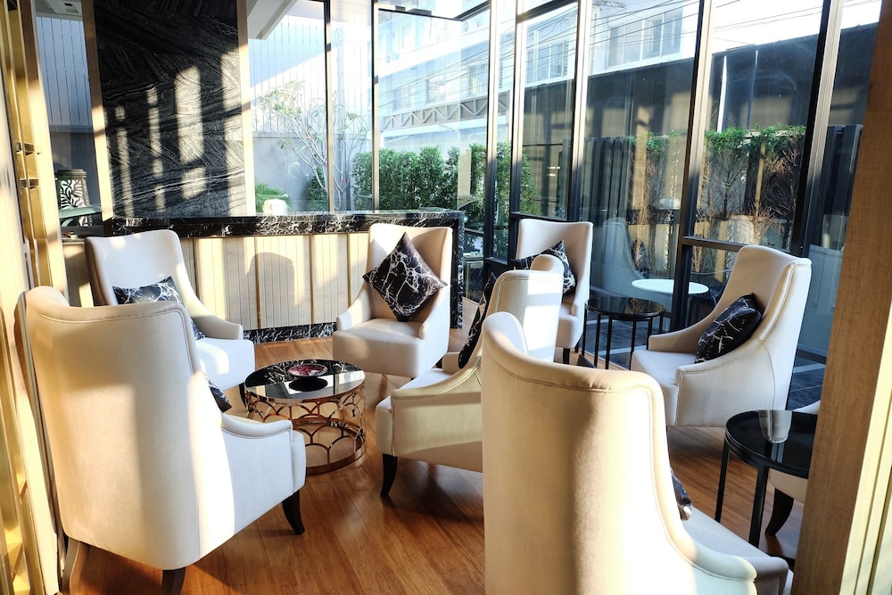 Arte Hotel 63/75