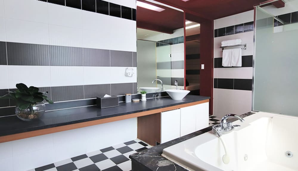 On Smart Hotel 40/42