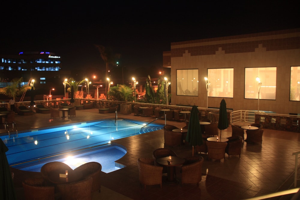 HOLIDAY INN ACCRA AIRPORT 7/60