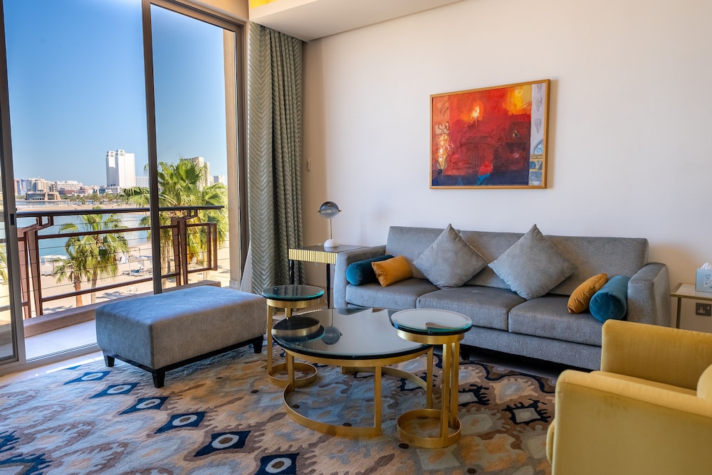 Marina Hotel Kuwait 44/67