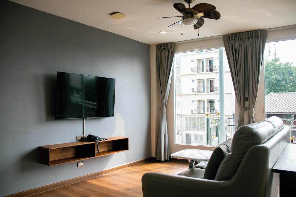 Lamphu Tree House Boutique Hotel 62/70