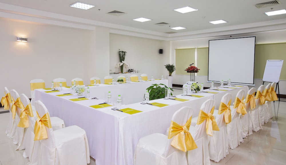 Sunrise Hotel Tay Ninh 44/50