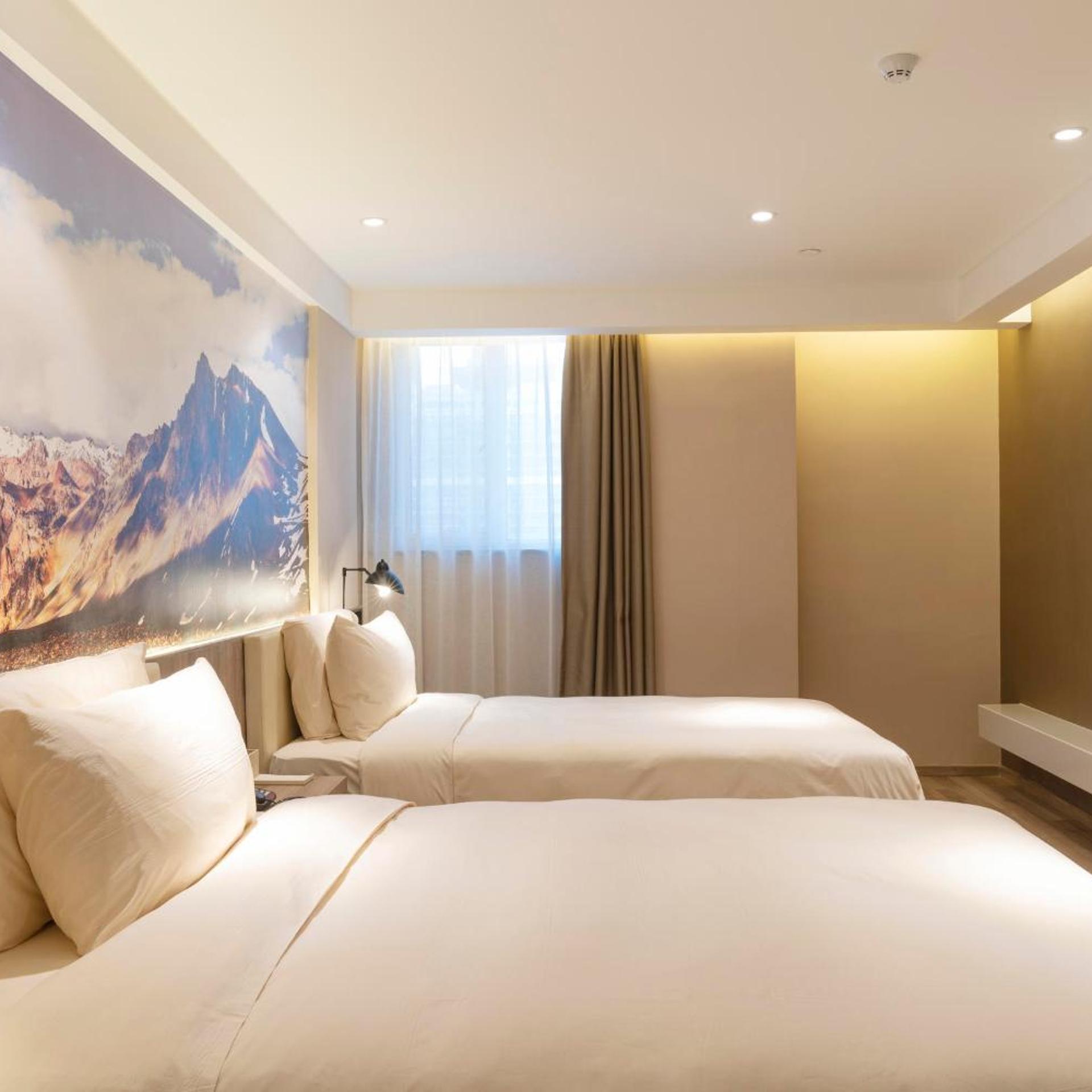 Atour Hotel Urumqi People's Cinema 11/59