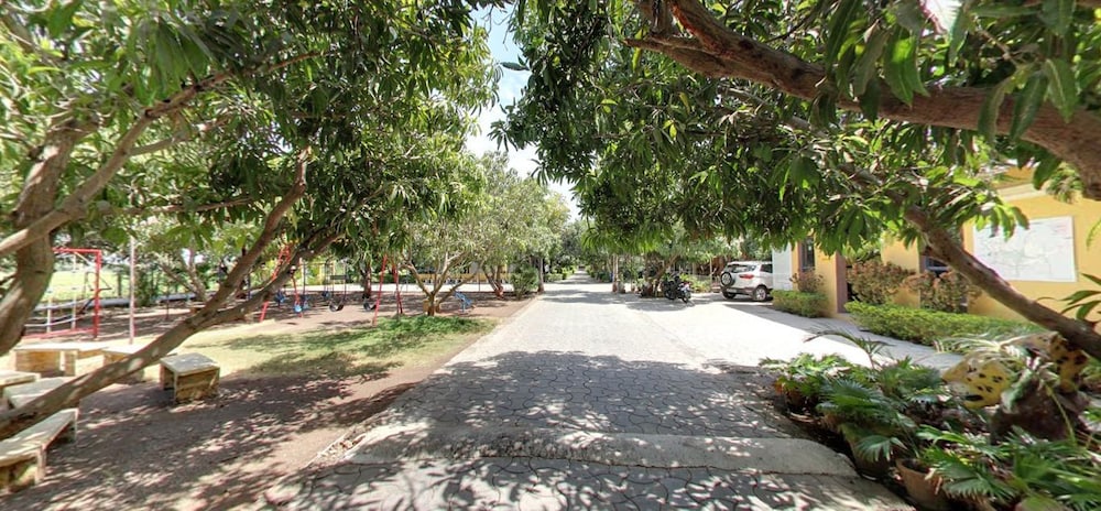 Gir Jungle Lodge 34/38