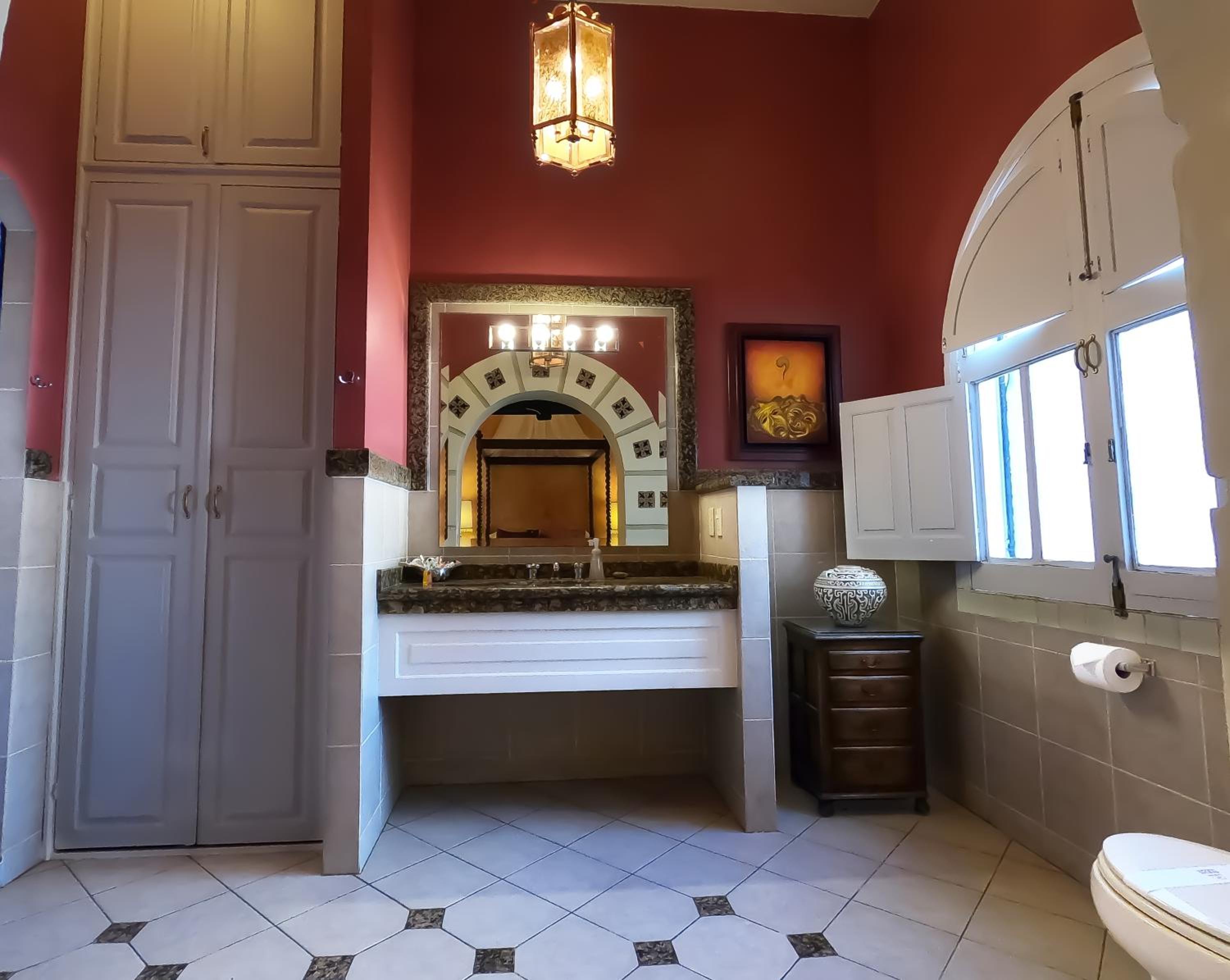La Perla Hotel Boutique B & B 8/27