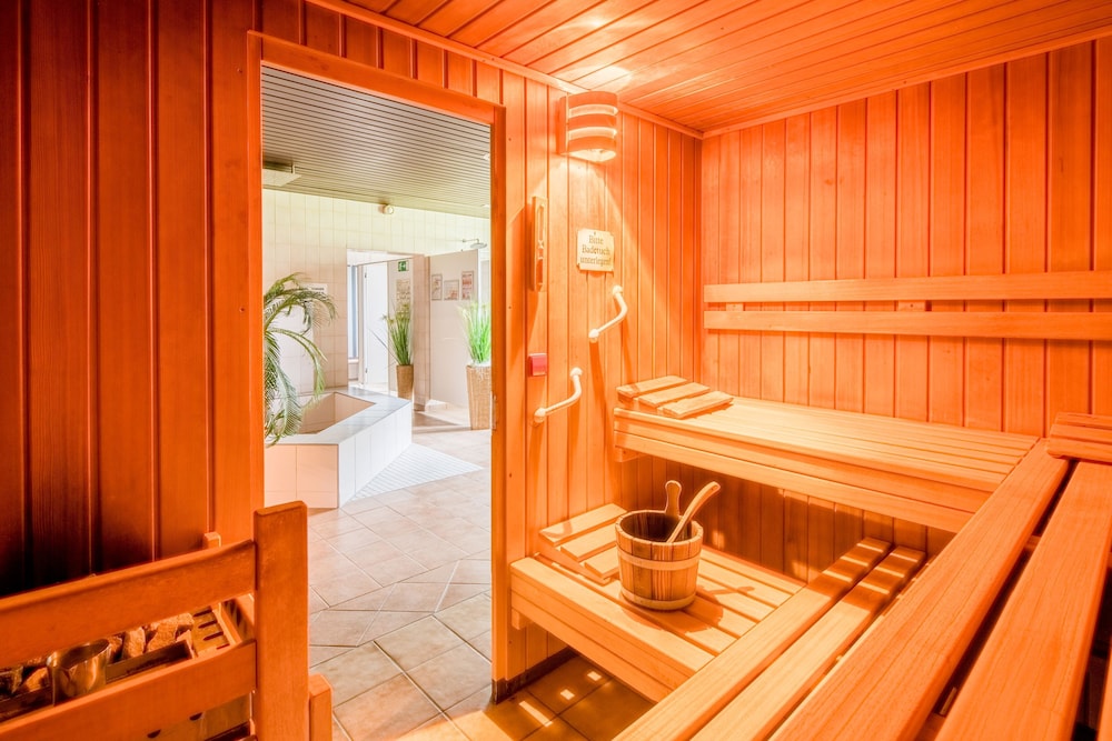 Waldhotel Schaferberg 18/65
