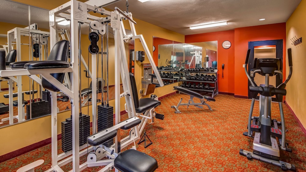 SURESTAY PLUS HOTEL BY BEST WESTERN ALVIN 24/36