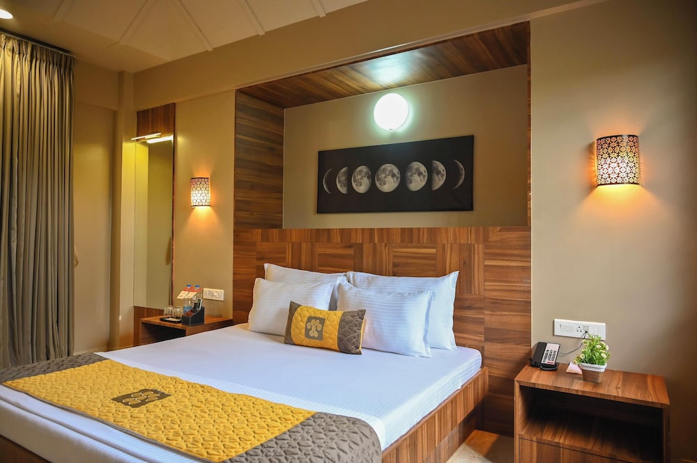 Mastiff Select Riveria Resort, Igatpuri Road, Nashik 21/61