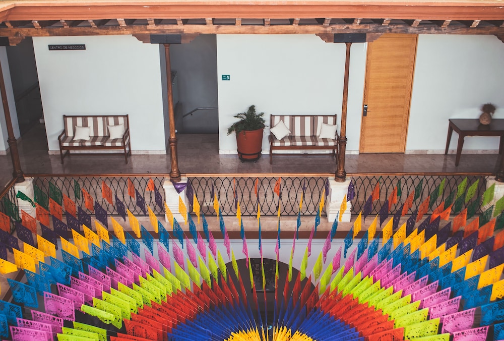 Hotel Parador de Alcalá 67/75