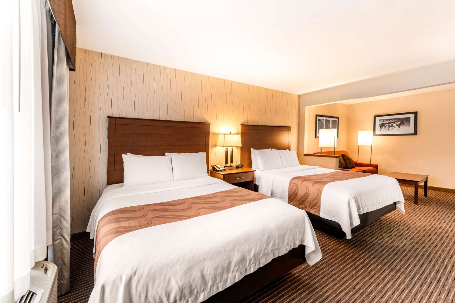 SUITE, 2 QUEEN BEDS