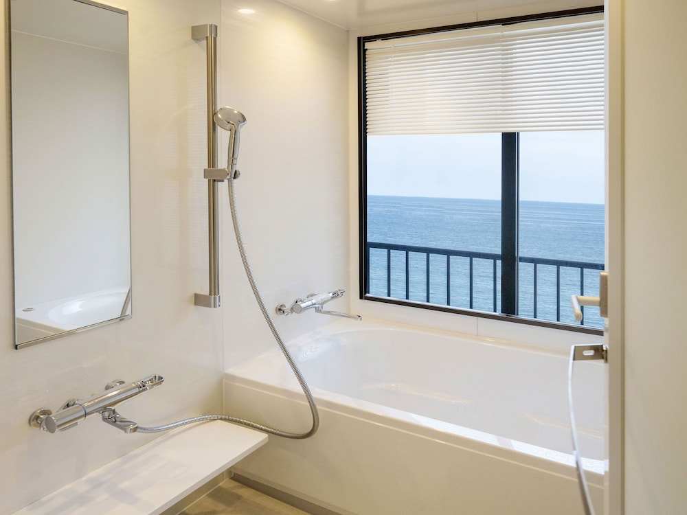 Atagawa Ocean Resort 60/60