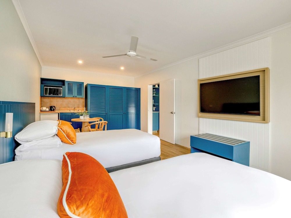 Mercure Cairns 12/64