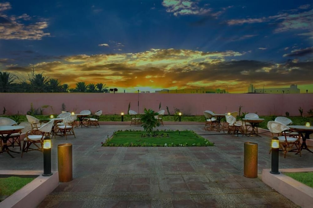 فندق لي لي النخيل(Palms Lily Hotel Suites) 31/33