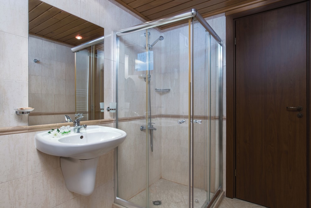 Mura Hotel 47/50