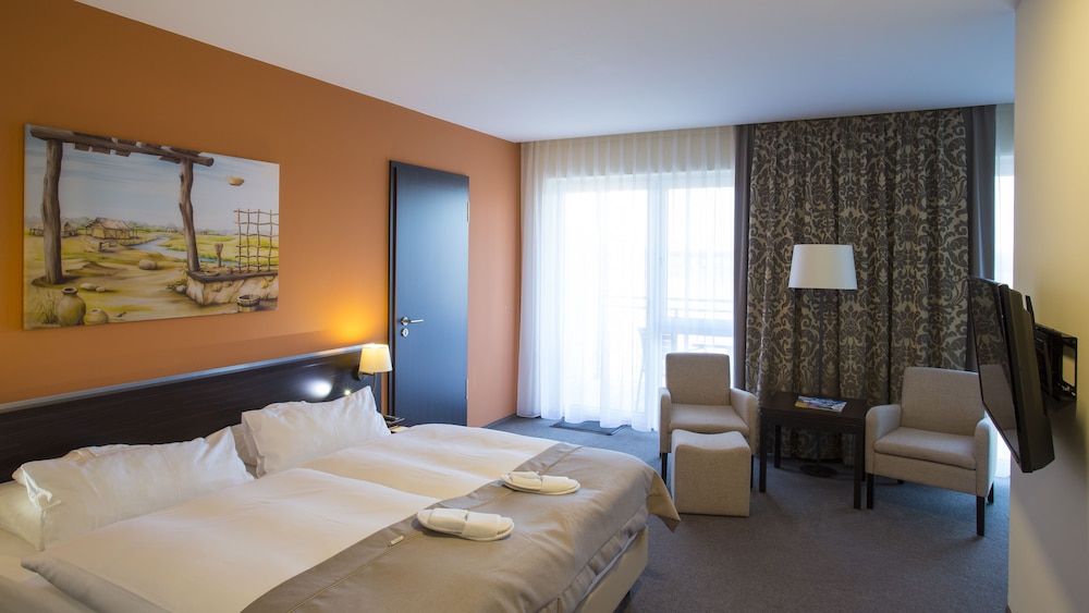 TOP CountryLine Heide Spa Hotel 24/68