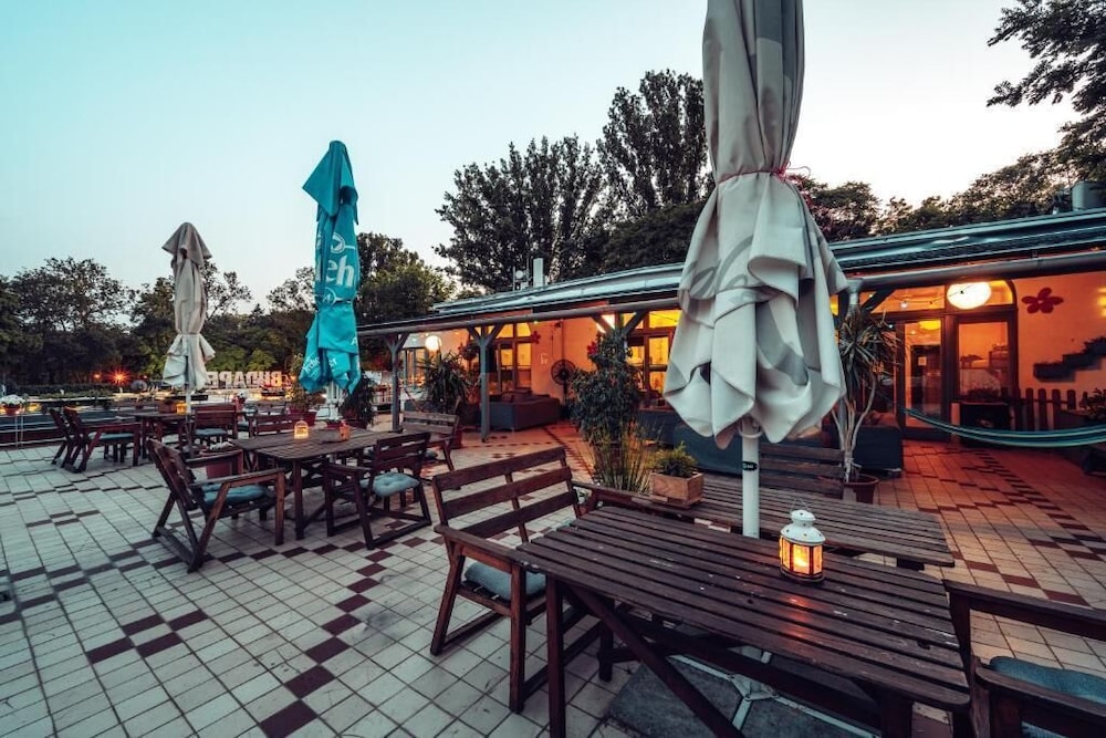 Island Hostel - Adults only 45/49