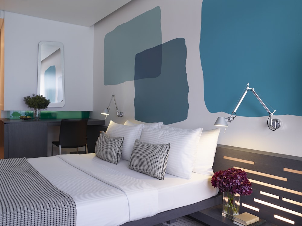 Fresh Hotel 12/62